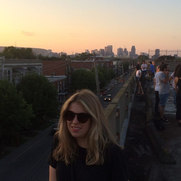 Meet your Posher, Sophie - Picture 1 of 1